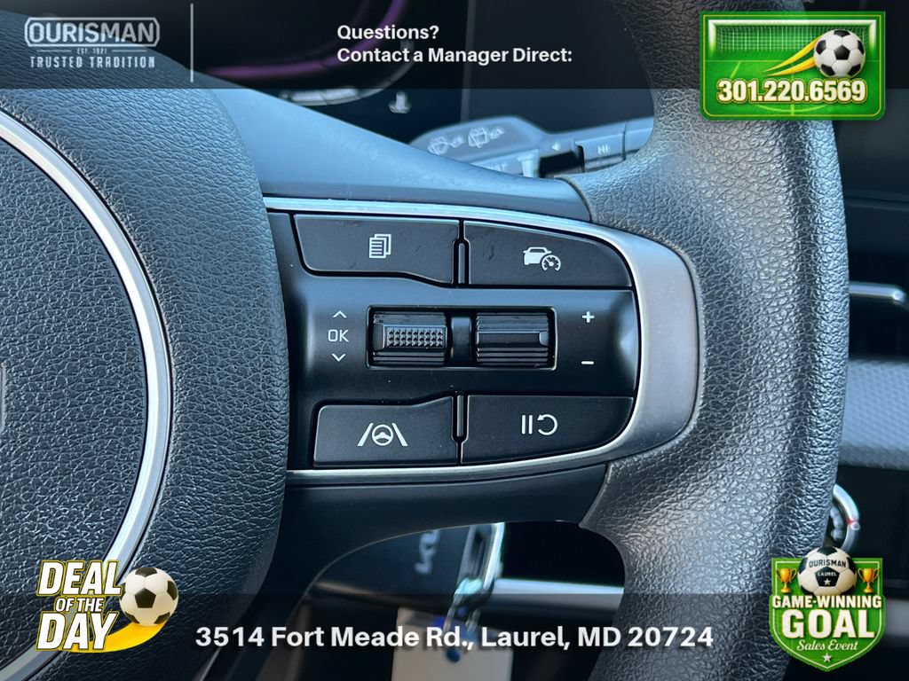 Used 2025 Kia Sportage LX FWD image 23