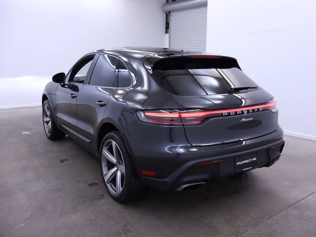 New 2025 Porsche Macan image 3