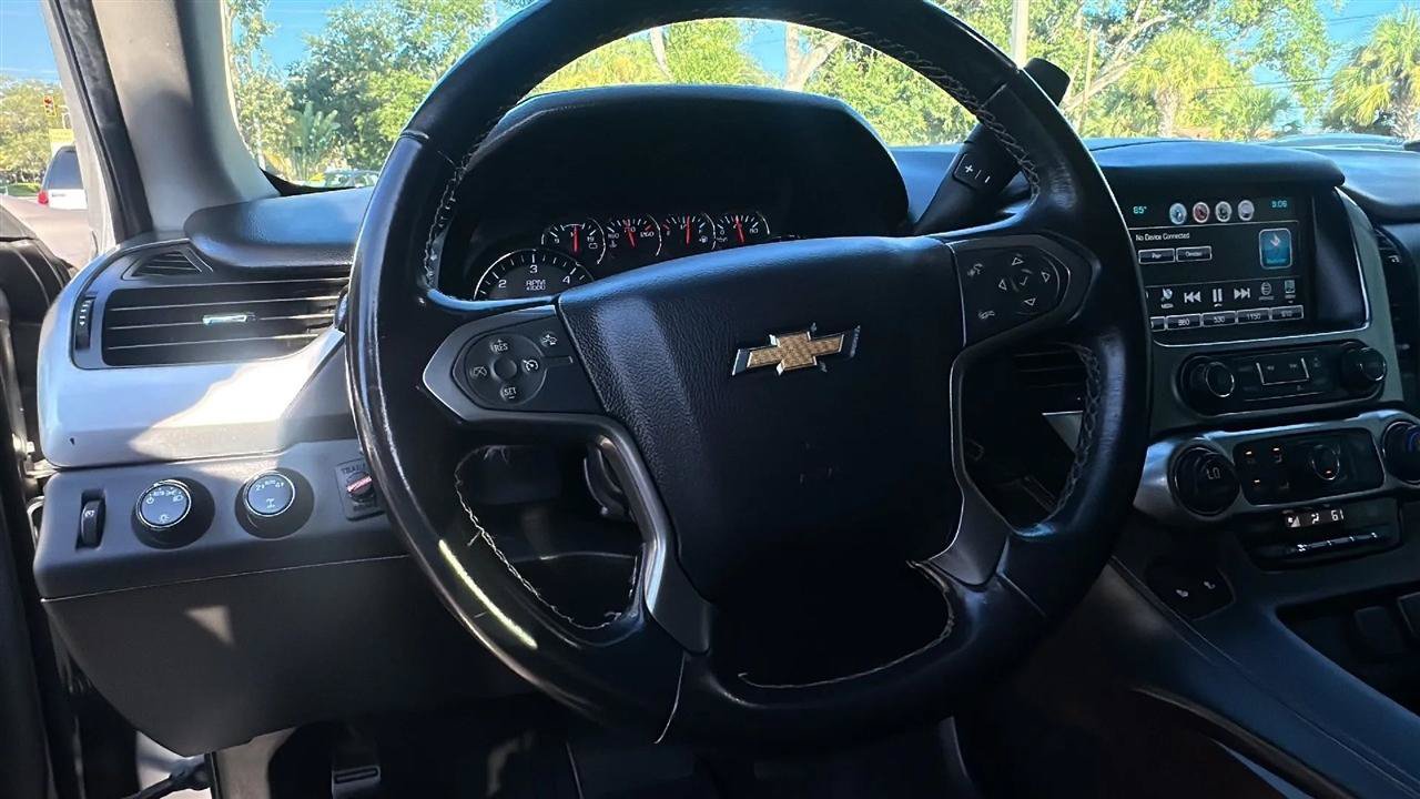 Used 2020 Chevrolet Suburban LT AWD/4WD image 41