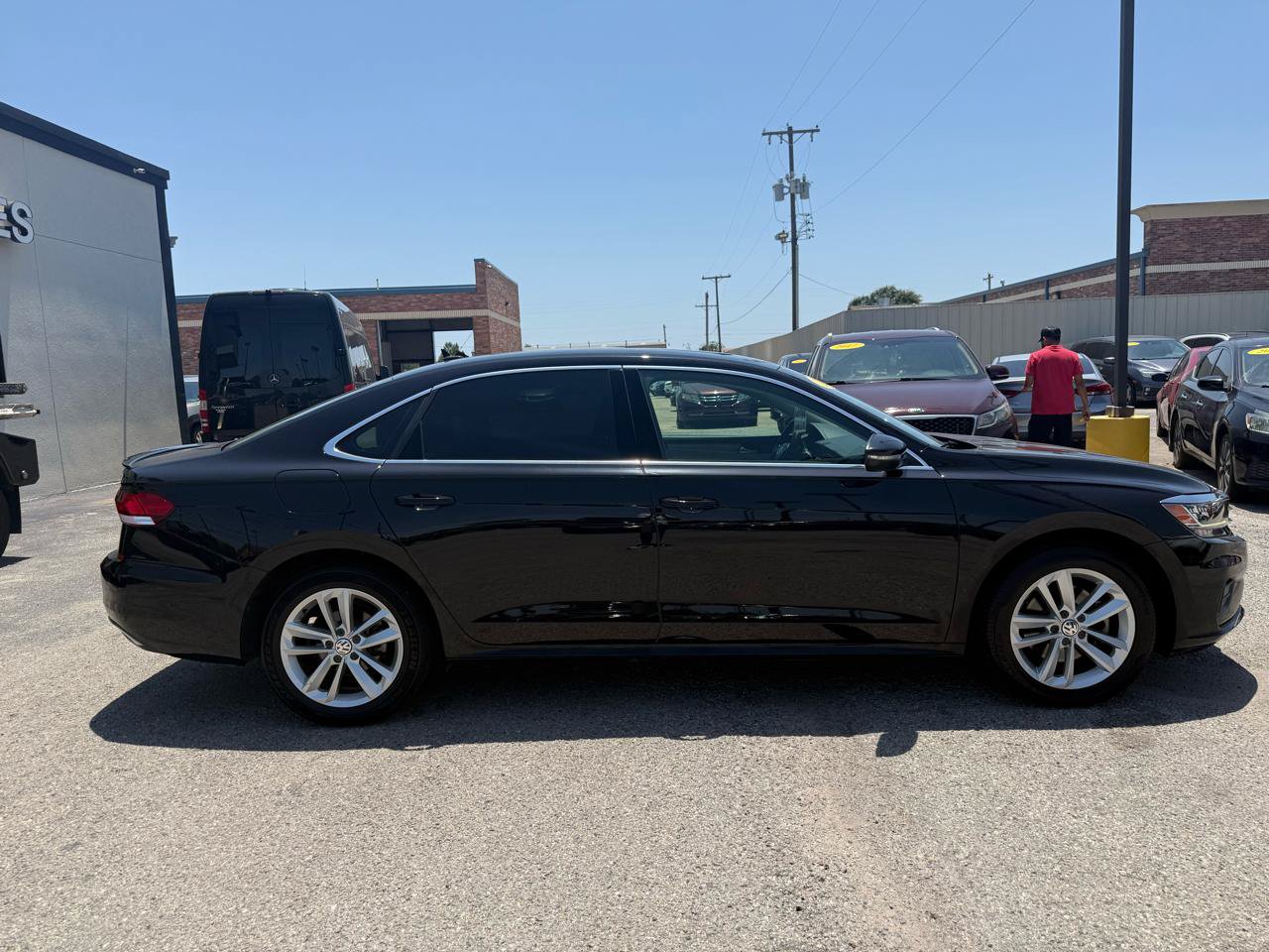Used 2020 Volkswagen Passat 2.0T SE w/ Sunroof Package FWD image 5