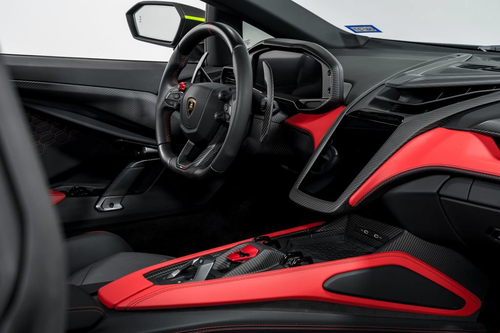 Used 2024 Lamborghini Revuelto AWD/4WD image 30