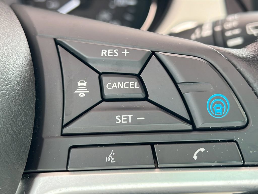 Used 2021 Nissan Rogue Sport SV w/ Technology Package FWD image 21
