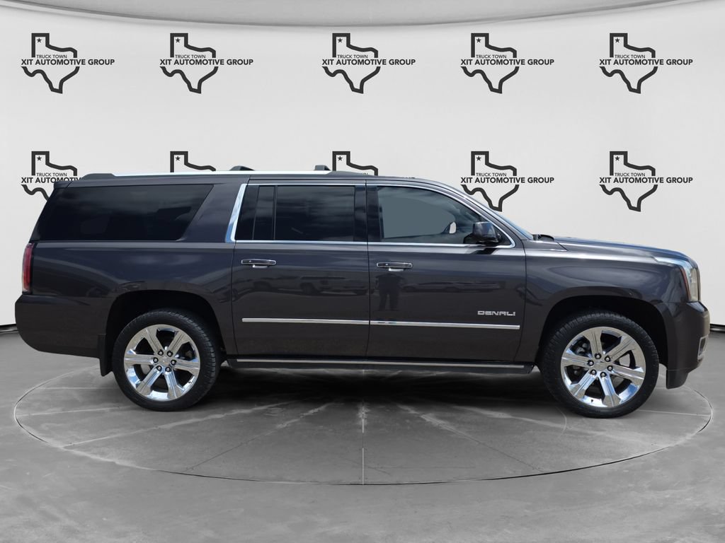 Used 2018 GMC Yukon XL Denali w/ Open Road Package AWD/4WD image 2