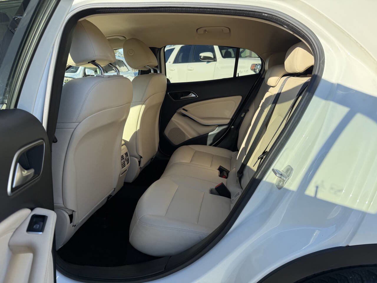 Used 2015 Mercedes-Benz GLA 250 image 9