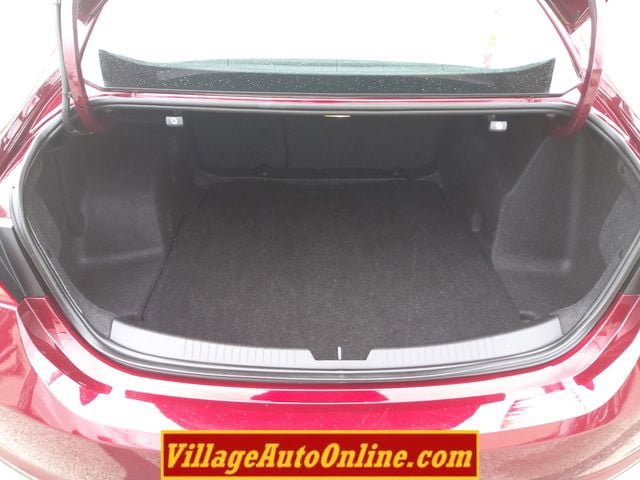 Used 2016 Chevrolet Malibu LT FWD image 34