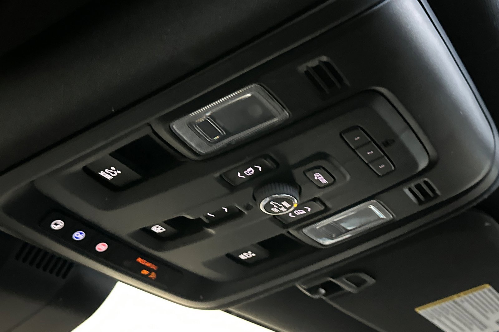 Used 2024 Chevrolet Tahoe High Country w/ Premium Package image 23