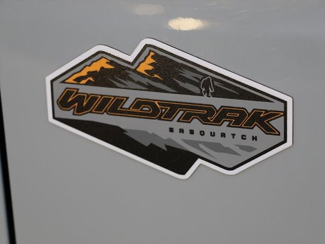 Used 2024 Ford Bronco Wildtrak image 15