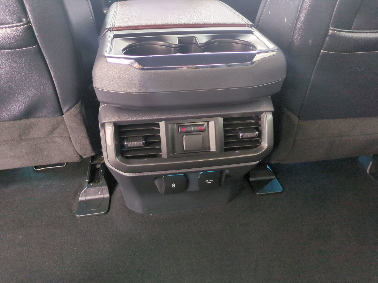 Used 2023 Ford F150 Lariat w/ Equipment Group 502A High AWD/4WD image 19