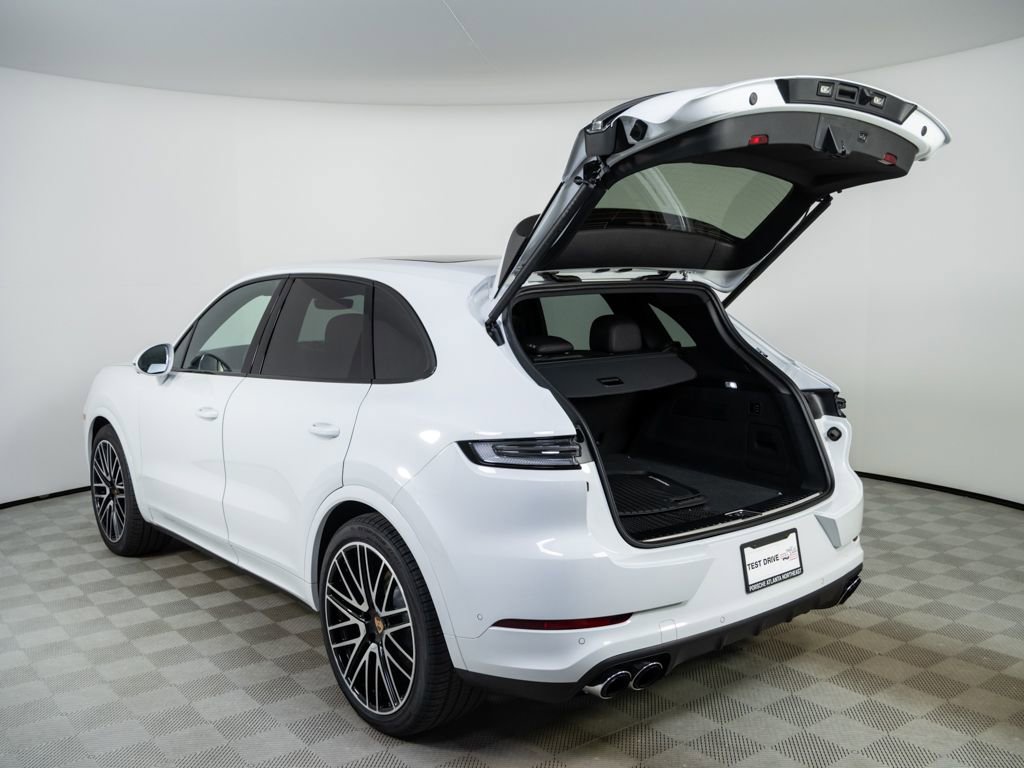New 2026 Porsche Cayenne S image 34