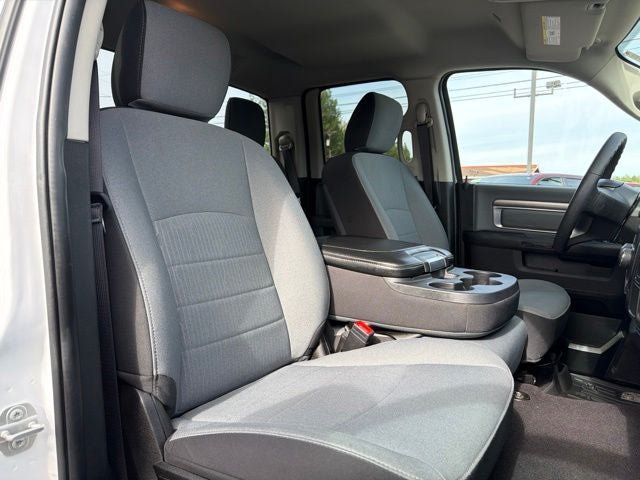 Used 2024 RAM 1500 Classic SLT AWD/4WD image 13