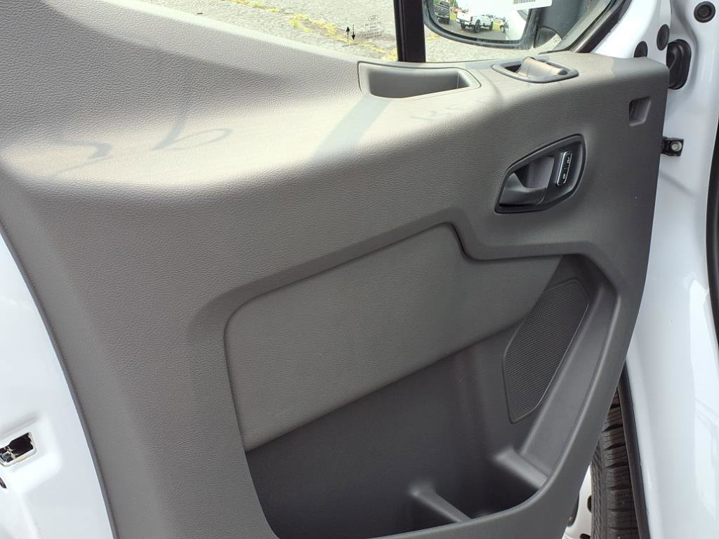 New 2025 Ford Transit 250 148 Medium Roof image 3