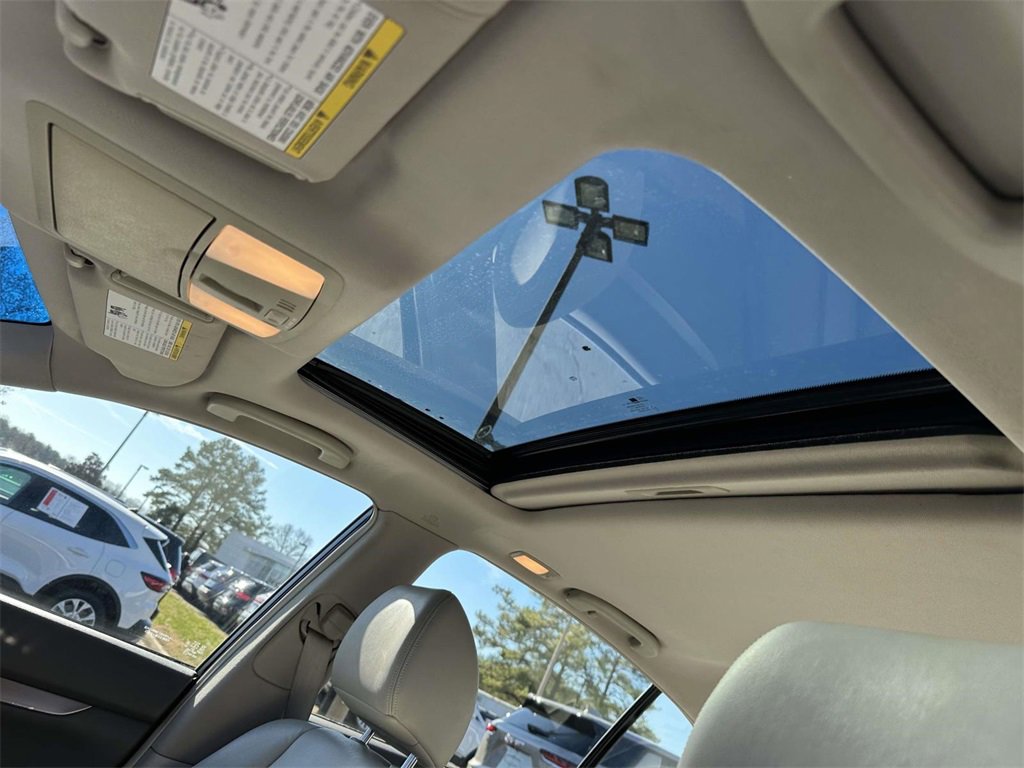 Used 2013 INFINITI G37 Journey w/ Premium Pkg image 19