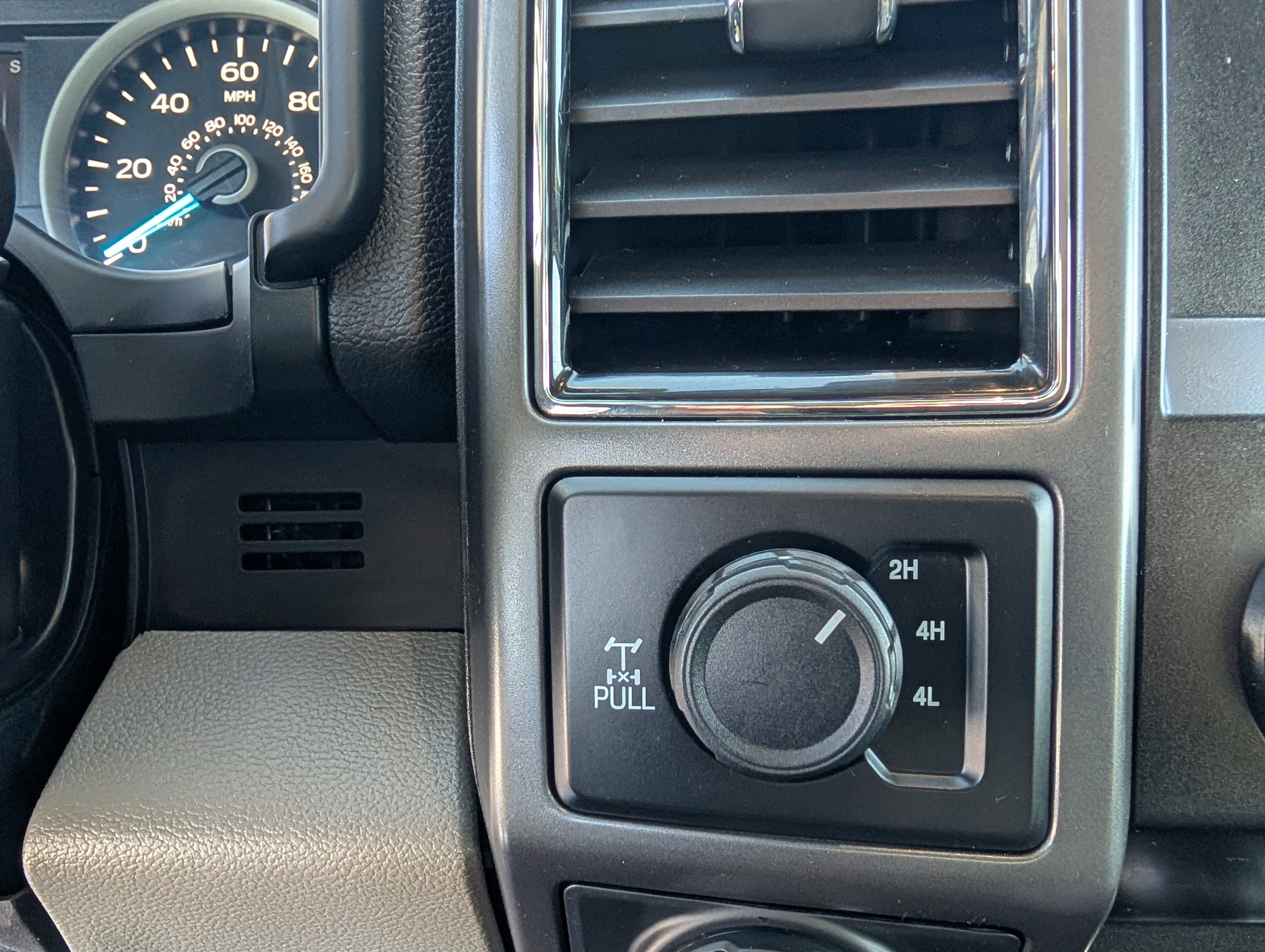 Used 2020 Ford F150 XLT w/ Equipment Group 302A Luxury image 23