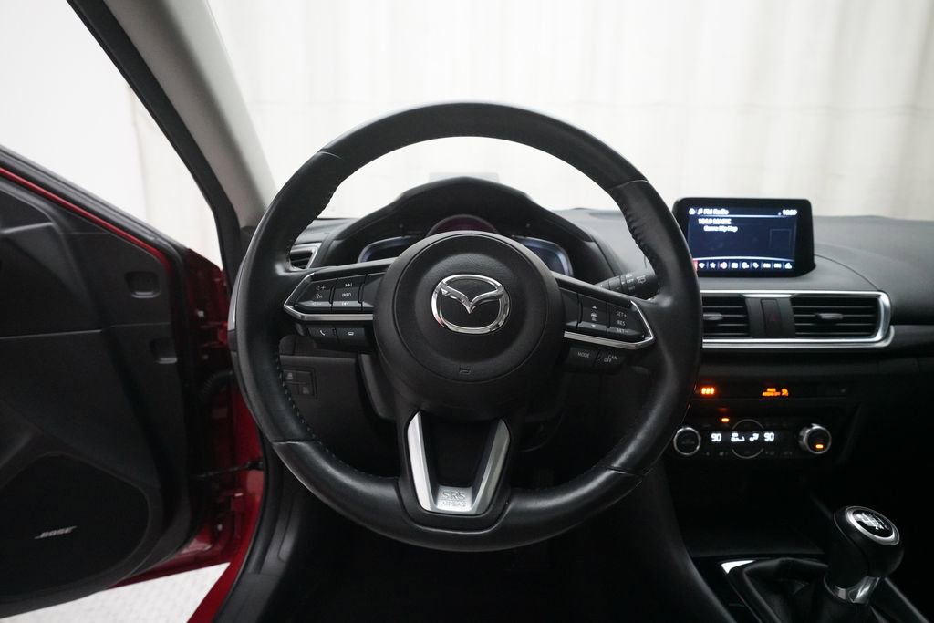 Used 2018 MAZDA MAZDA3 Grand Touring w/ Premium Equipment Package image 3