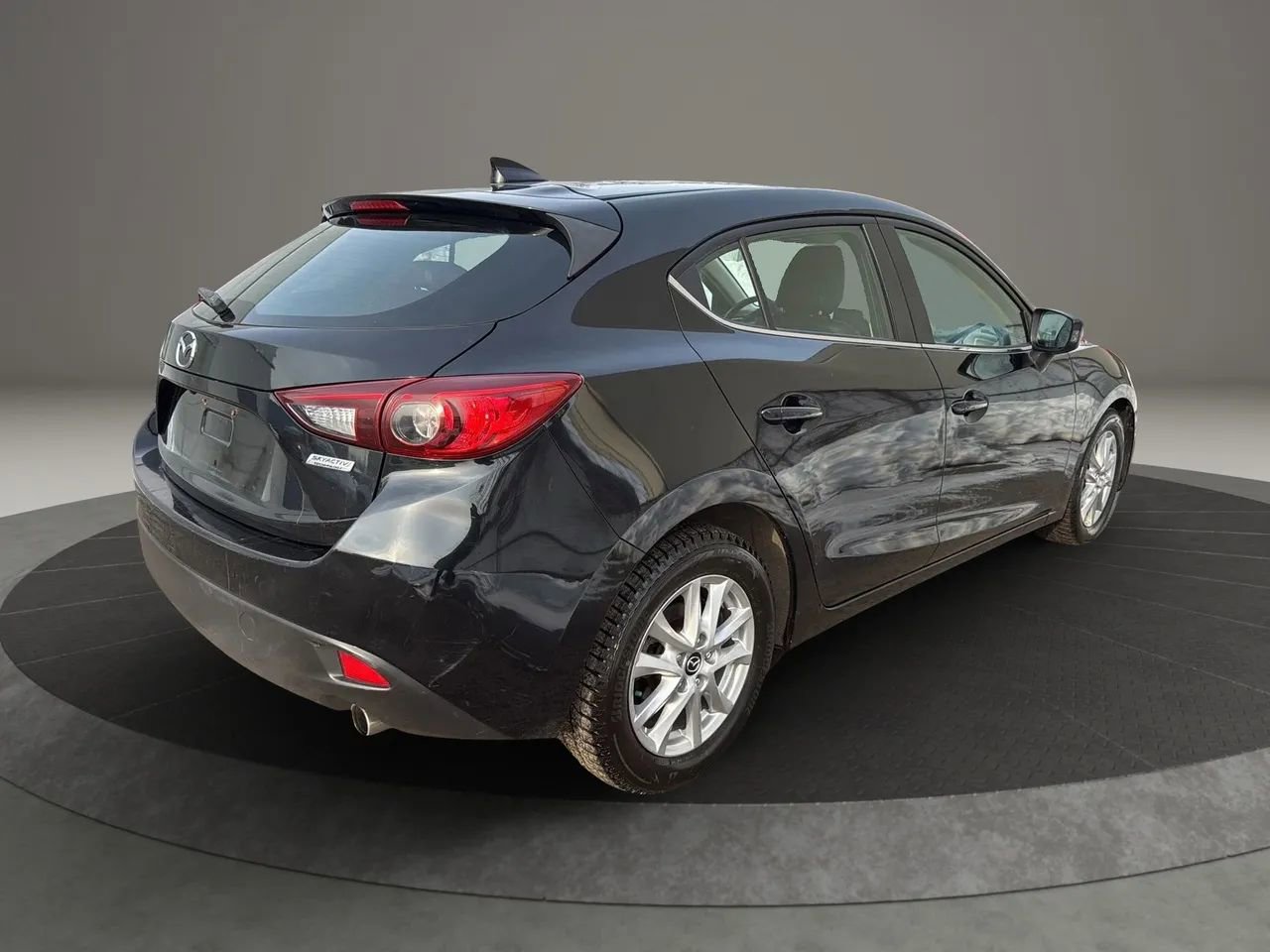 Used 2015 MAZDA MAZDA3 i Grand Touring image 5