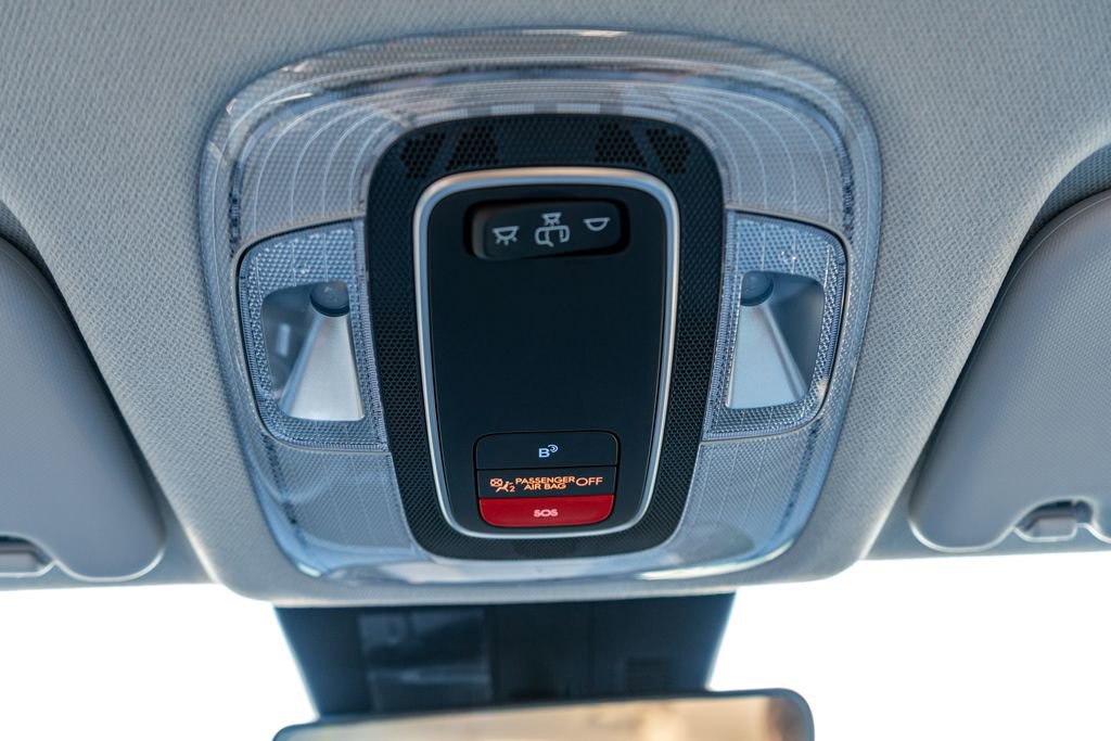 New 2026 Hyundai Kona SEL Premium image 17