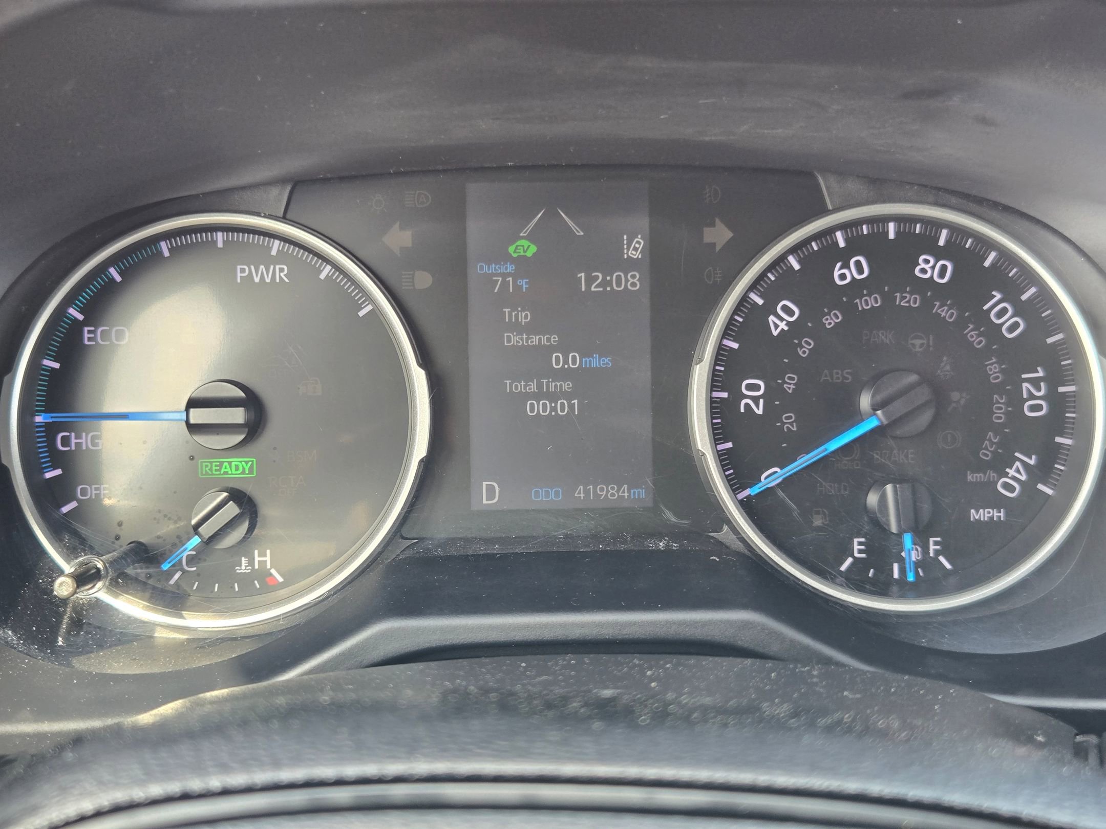 Used 2021 Toyota RAV4 LE image 15