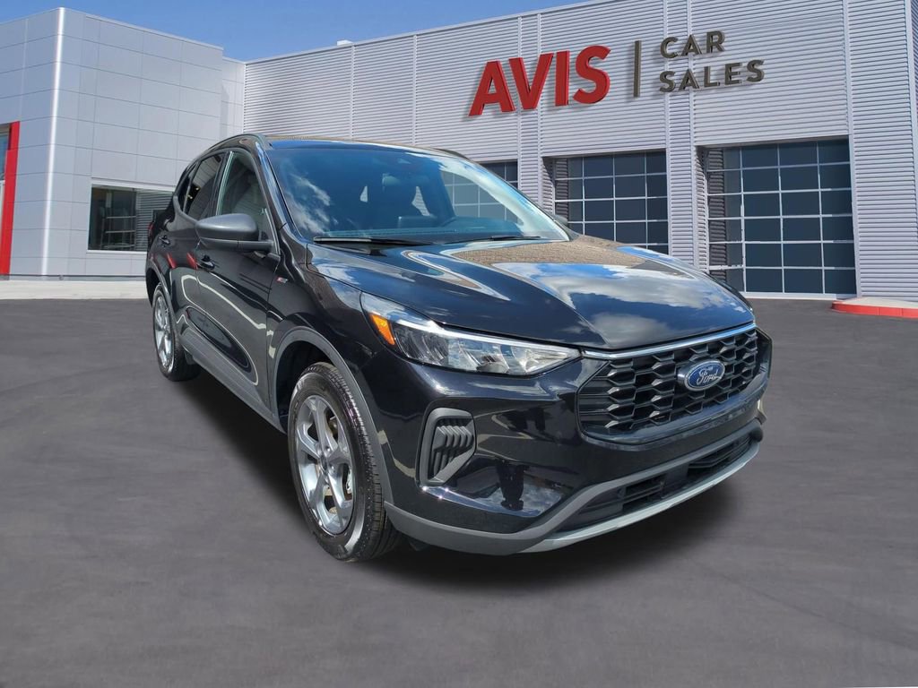 Used 2025 Ford Escape ST-Line image 3