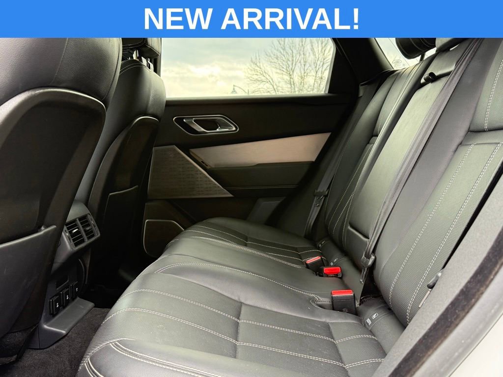 Used 2019 Land Rover Range Rover Velar R-Dynamic SE image 22
