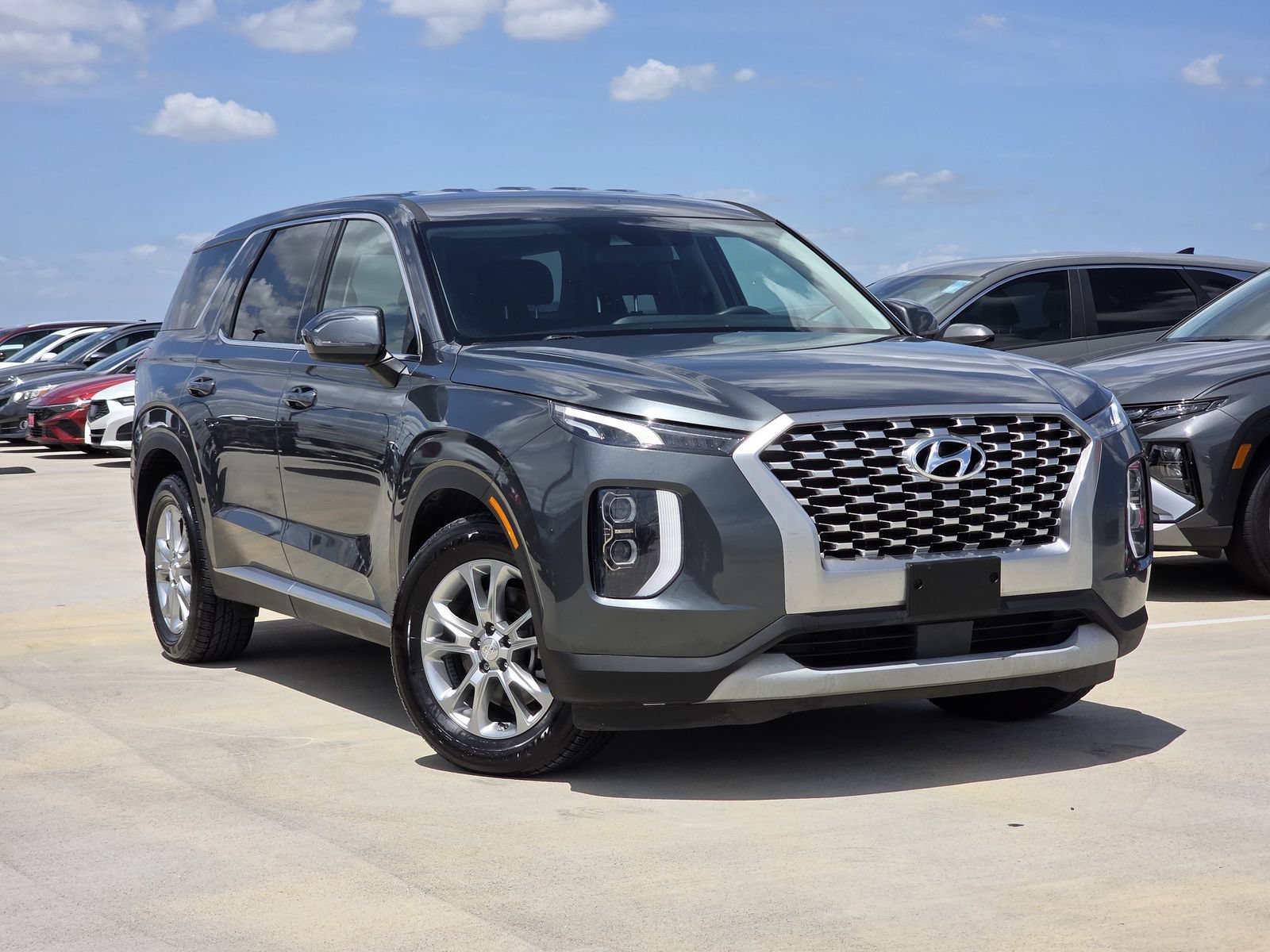 Used 2022 Hyundai Palisade SE FWD image 3