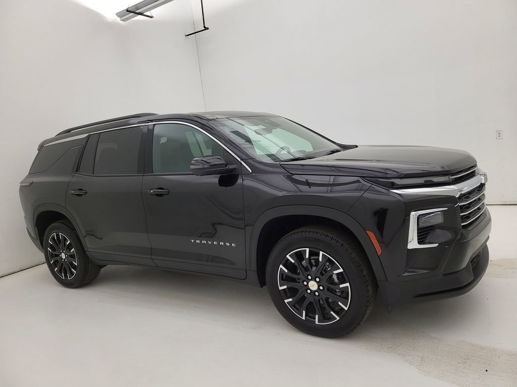 New 2026 Chevrolet Traverse LT w/ Sun and Wheel Package image 1