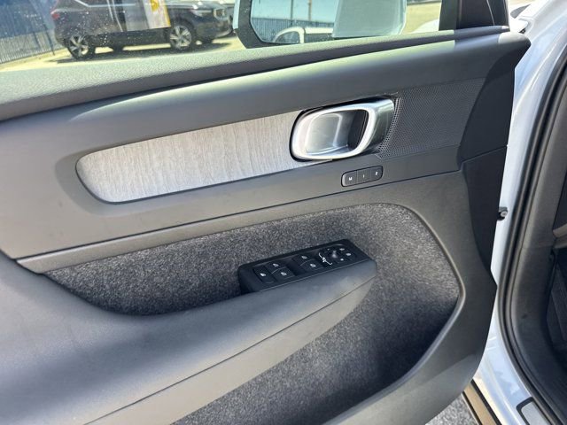 New 2025 Volvo XC40 B5 Core w/ Climate Package image 13