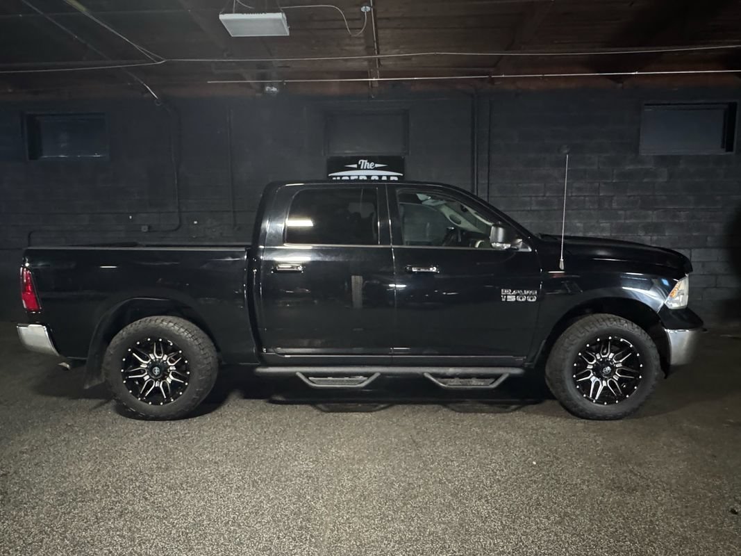 Used 2014 RAM 1500 Classic SLT w/ Luxury Group AWD/4WD image 8