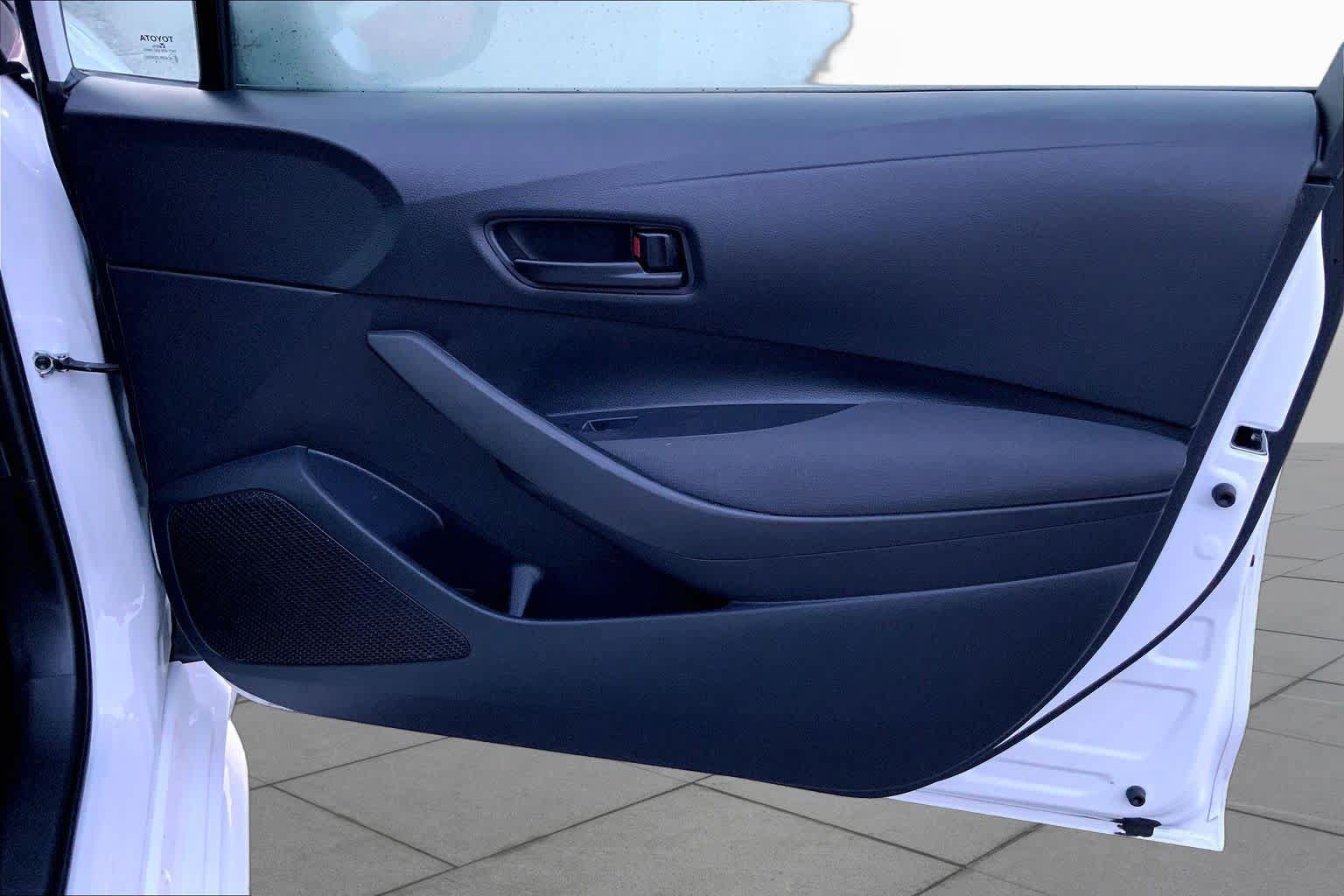 Used 2024 Toyota Corolla LE FWD image 20