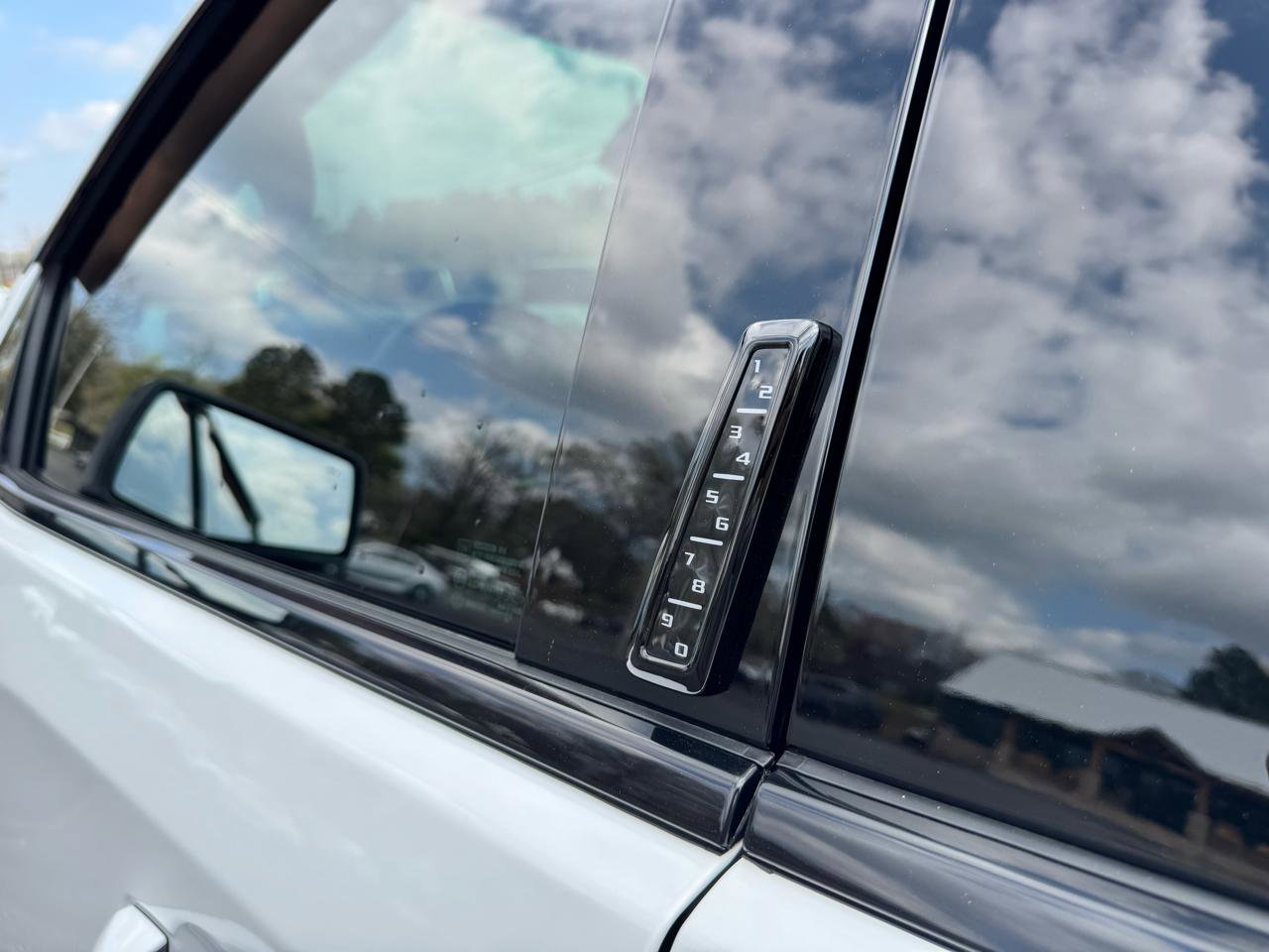 Used 2021 GMC Sierra 1500 AT4 w/ AT4 Value Package image 15