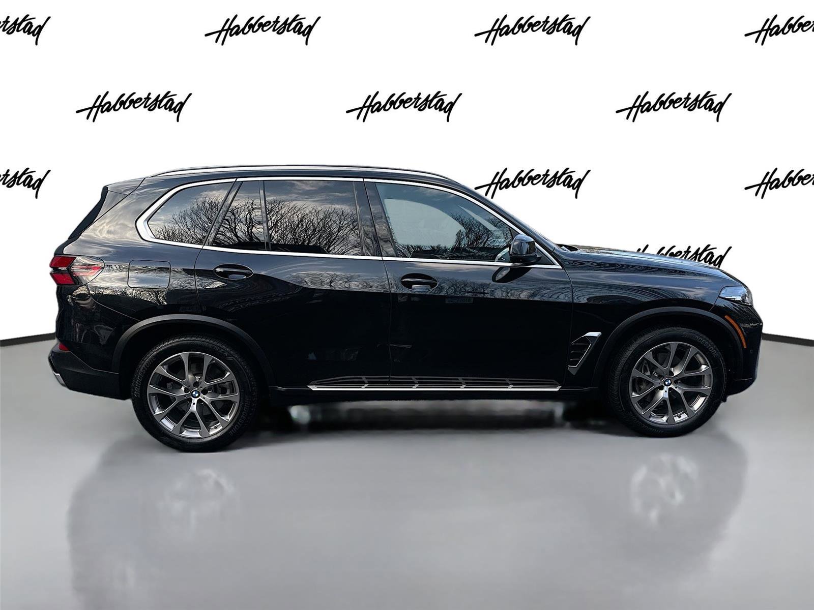 Certified 2024 BMW X5 xDrive40i w/ Parking Assistance Package image 4