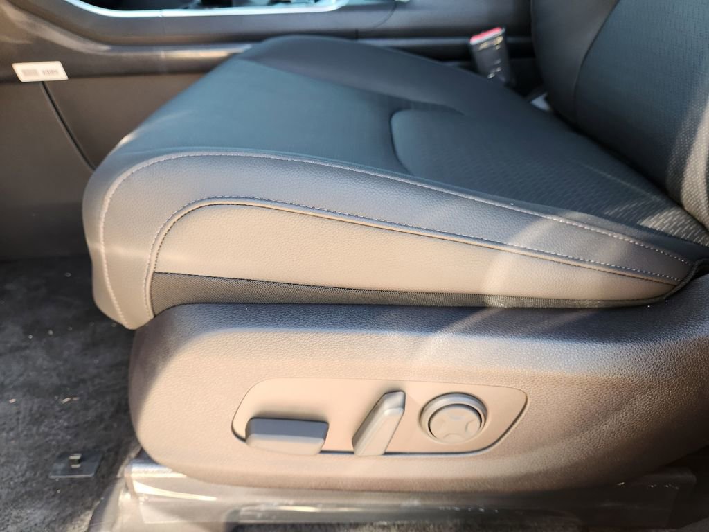 New 2026 Kia Carnival SX Prestige FWD image 17