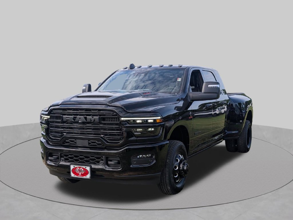 New 2026 RAM 3500 Laramie AWD/4WD image 4