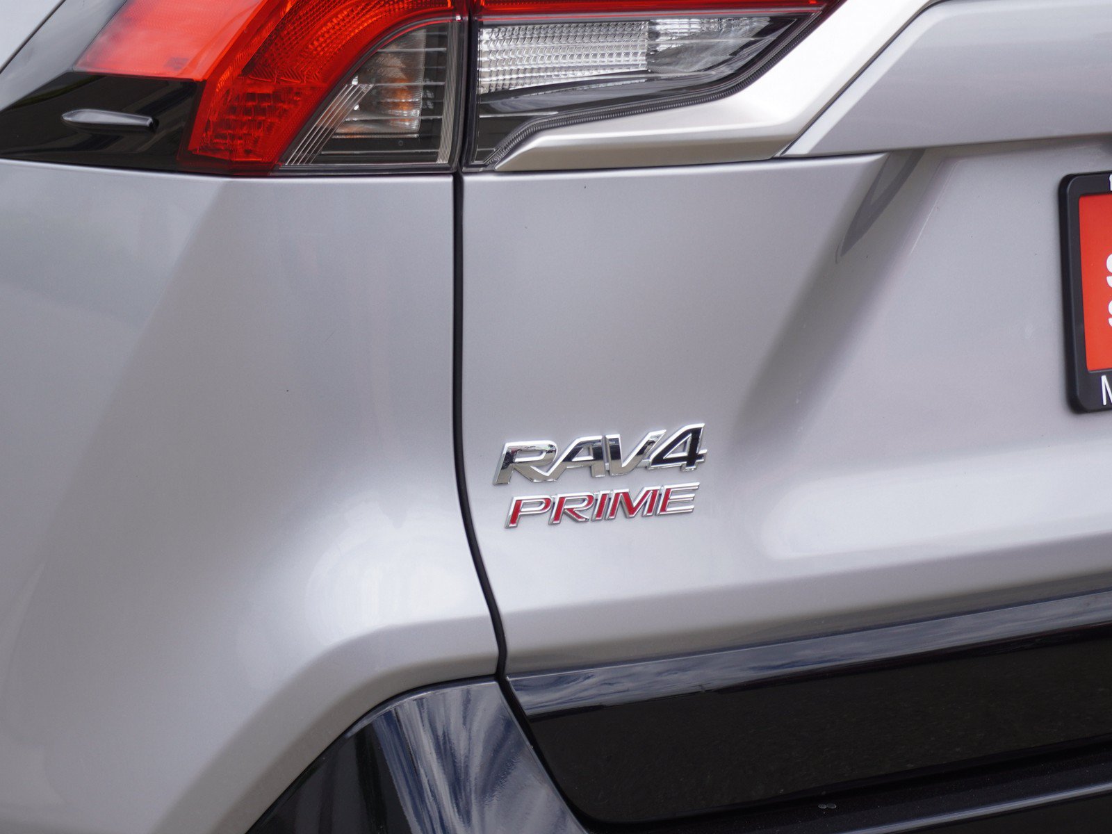 Used 2024 Toyota RAV4 XSE w/ Weather Package AWD/4WD image 10
