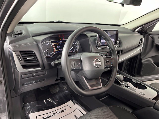 Certified 2026 Nissan Rogue SV FWD image 20