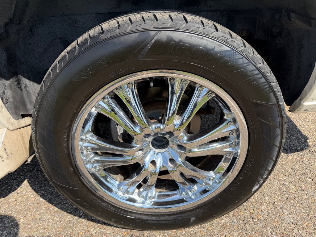 Used 2002 Cadillac Escalade EXT AWD/4WD image 17
