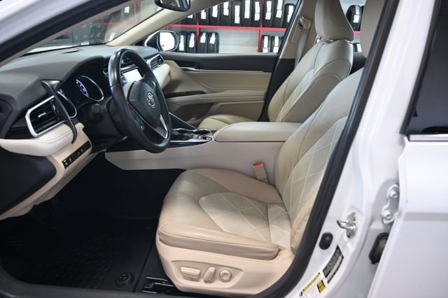 Used 2018 Toyota Camry XLE FWD image 10