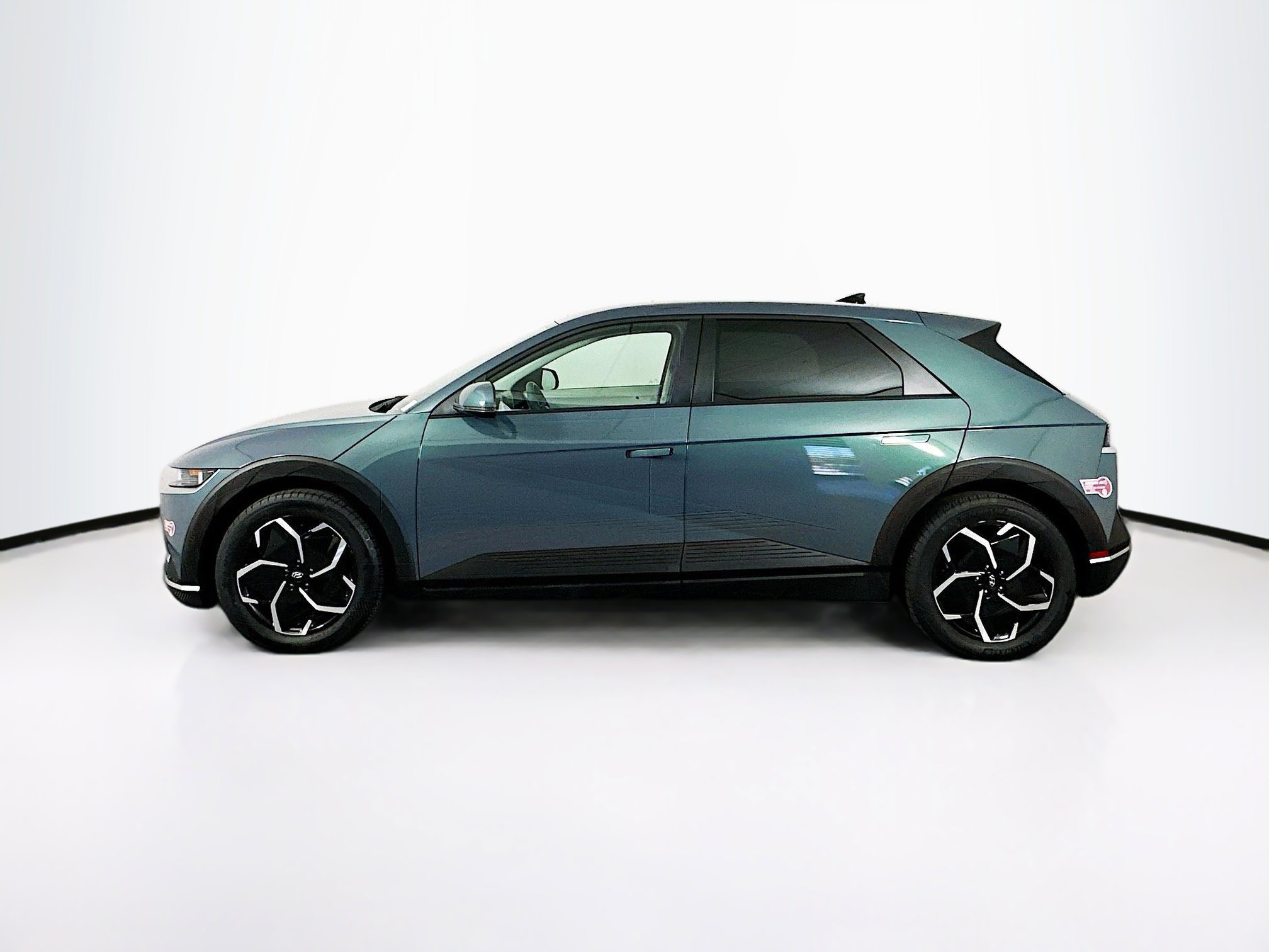 Used 2024 Hyundai Ioniq 5 SEL RWD image 4