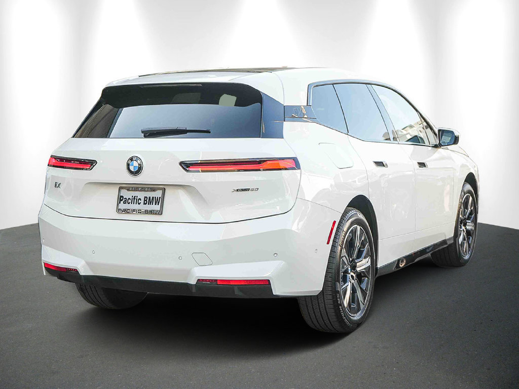 Used 2026 BMW iX xDrive60 AWD/4WD image 4