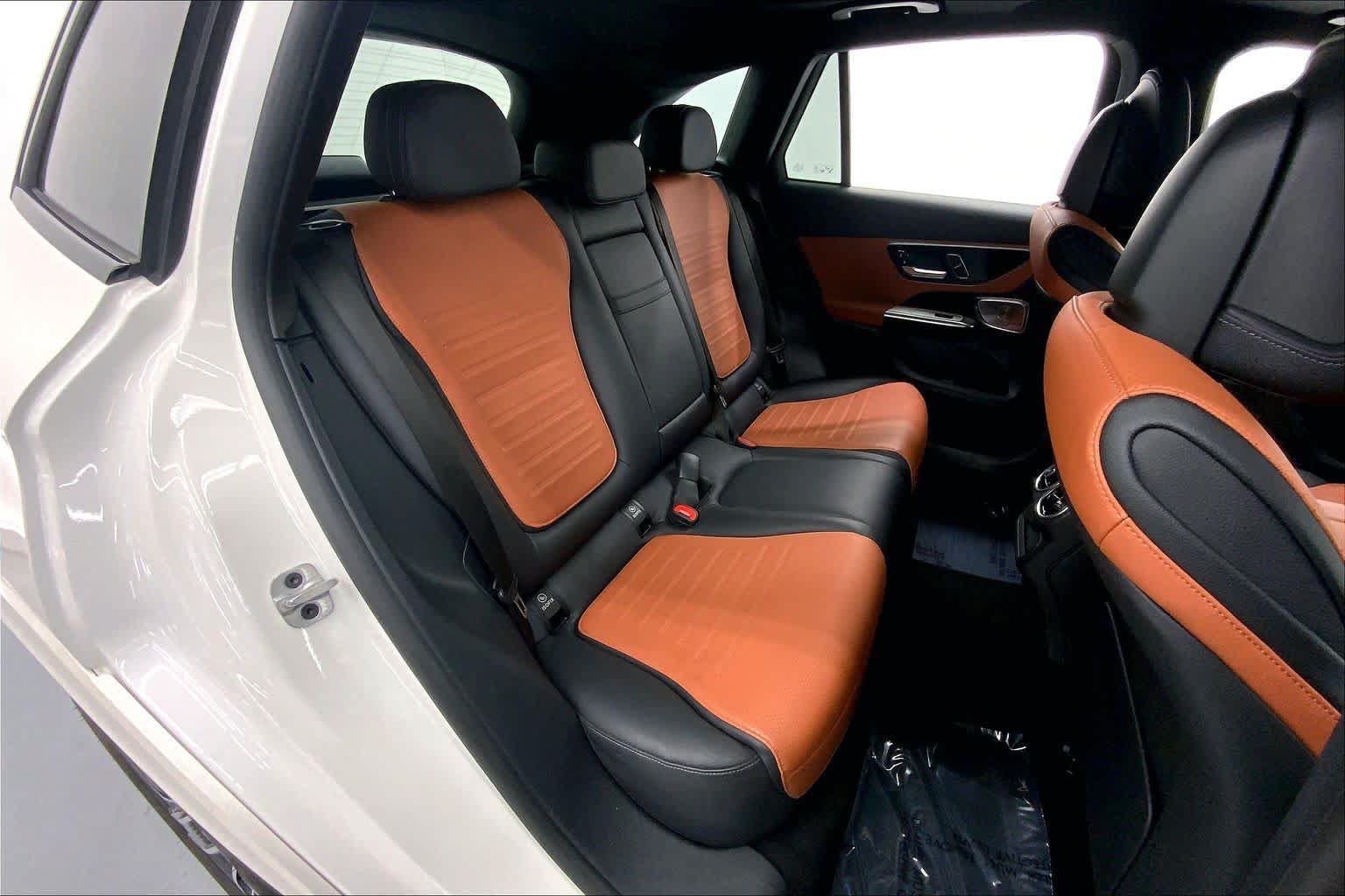 Used 2023 Mercedes-Benz GLC 300 4MATIC image 13