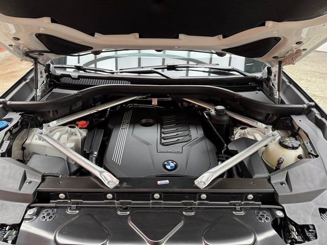 Certified 2023 BMW X5 xDrive40i w/ Climate Comfort Package image 27