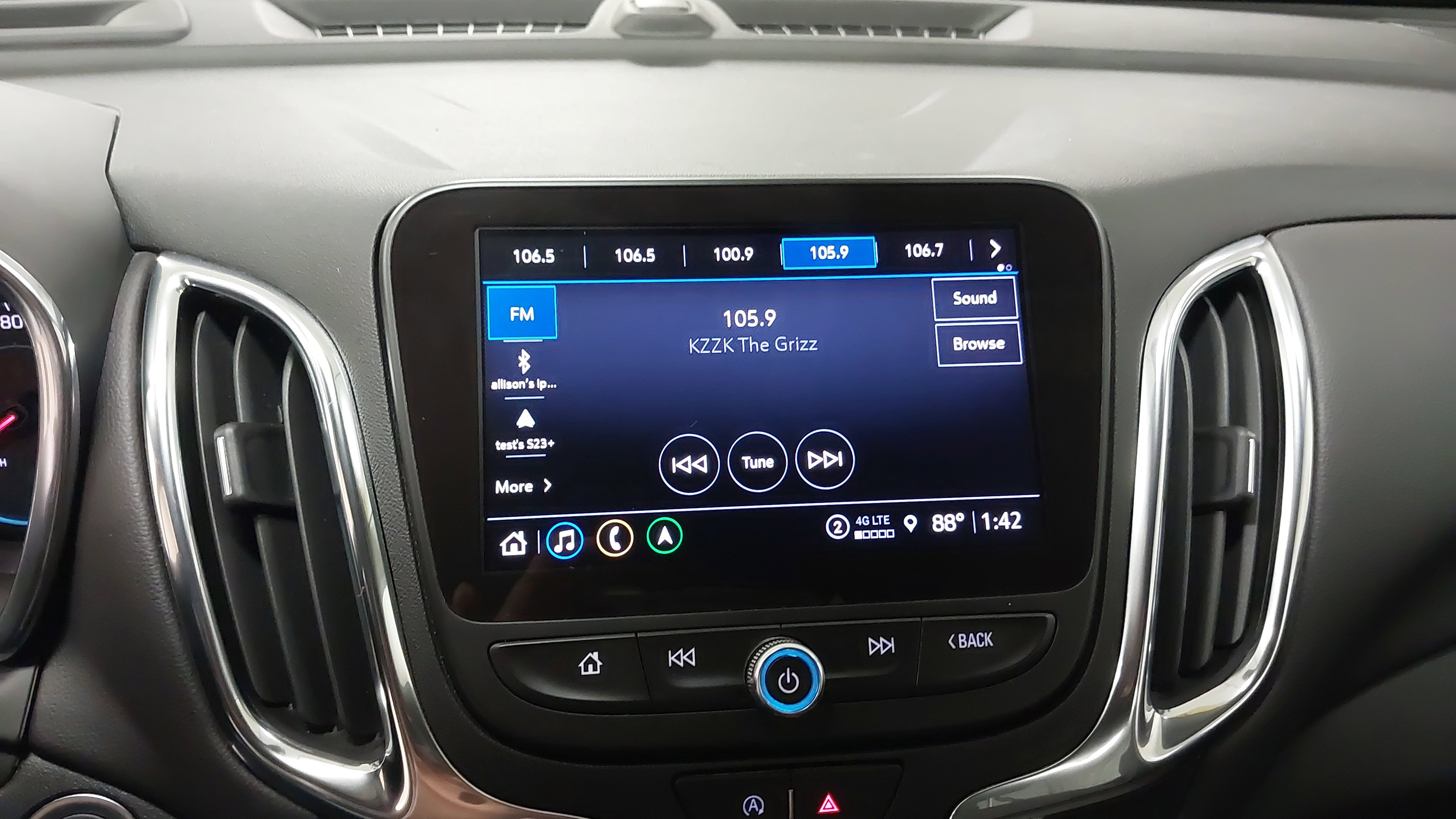 Used 2024 Chevrolet Equinox LT image 20