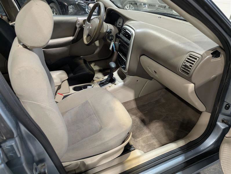 Used 2003 Saturn L-Series L200 image 11