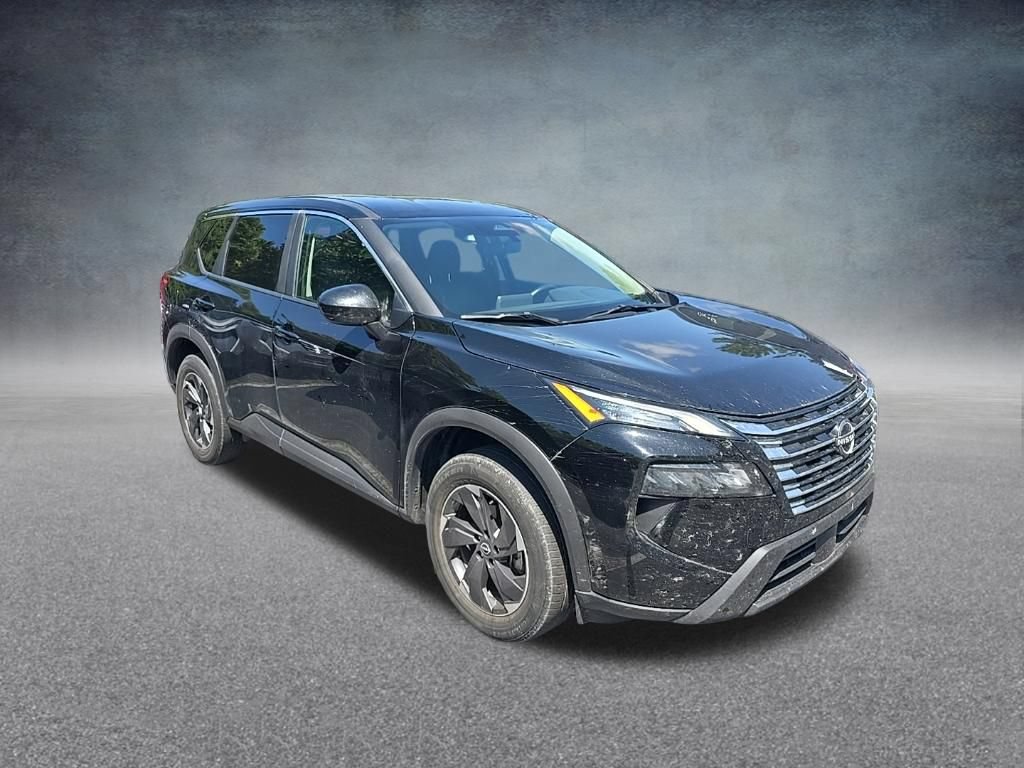 Used 2025 Nissan Rogue SV FWD image 2