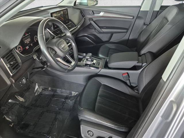 Used 2022 Audi Q5 2.0T Premium Plus w/ Premium Plus Package AWD/4WD image 17
