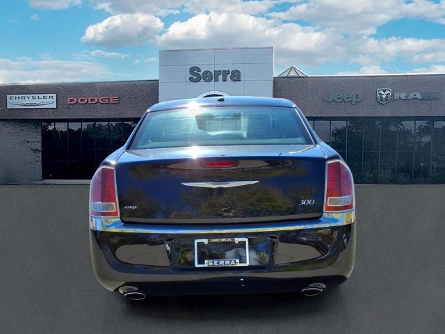Used 2014 Chrysler 300 AWD w/ Driver Convenience Group image 6