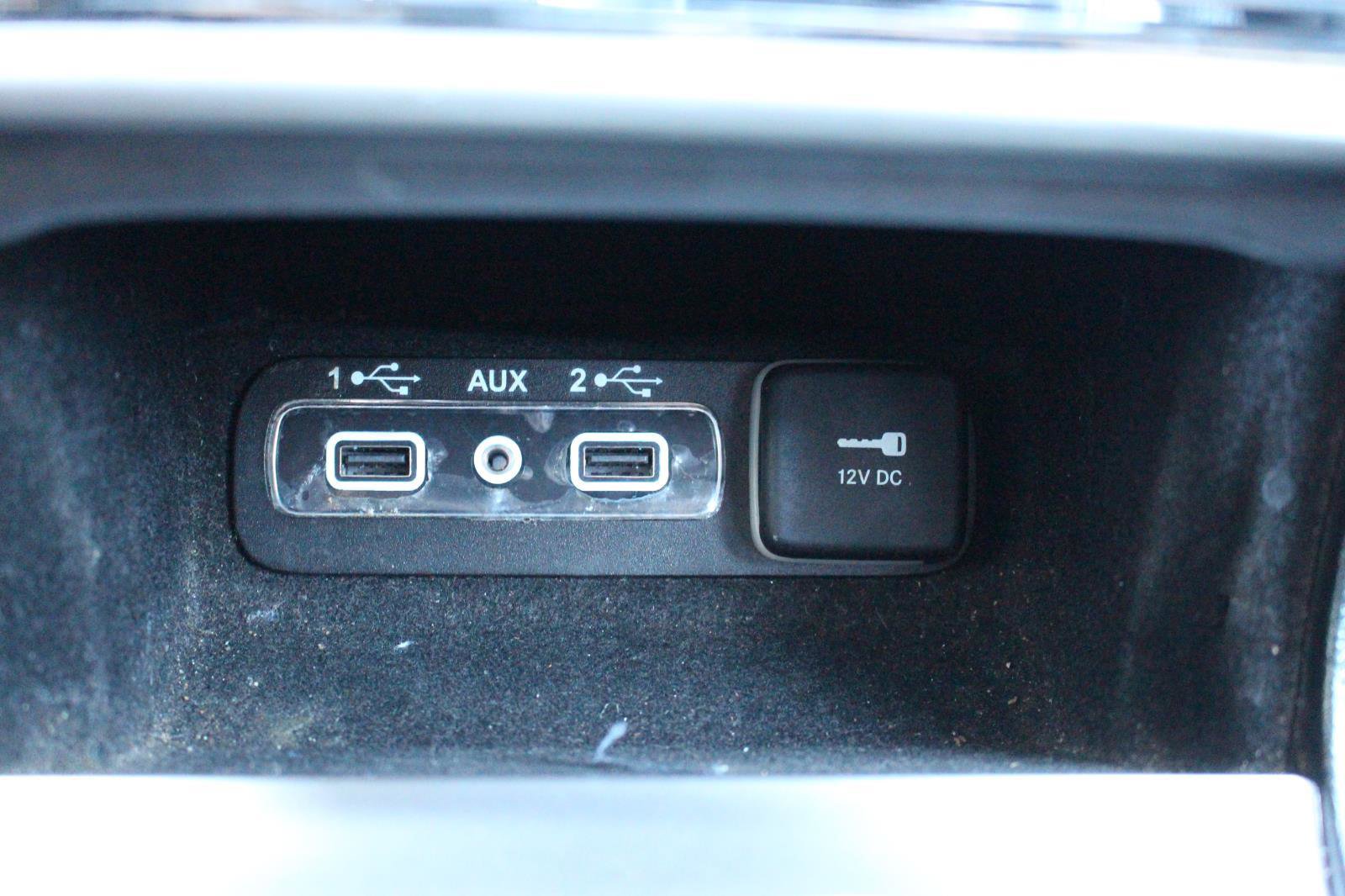 Used 2019 Jeep Grand Cherokee Altitude image 24