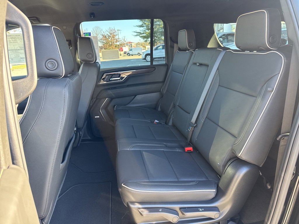 New 2026 GMC Yukon XL Elevation image 26