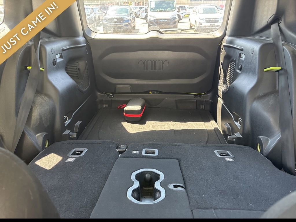 Used 2017 Jeep Renegade Latitude w/ Popular Equipment Group AWD/4WD image 12