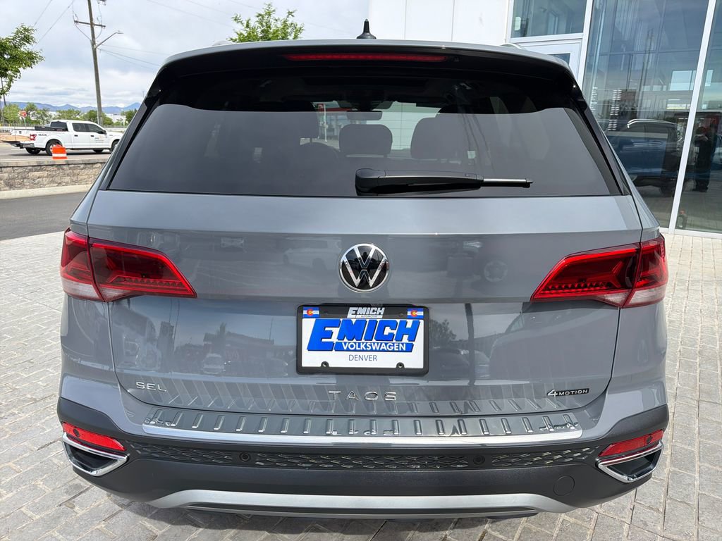 Certified 2024 Volkswagen Taos SEL AWD/4WD image 6
