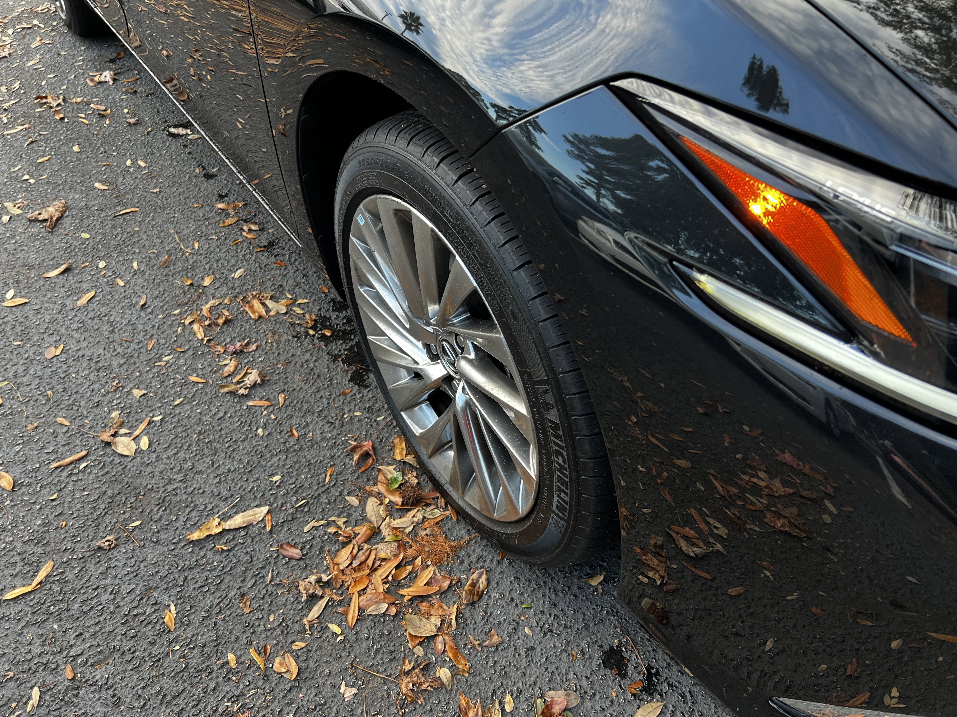 Used 2023 Lexus ES 350 Ultra Luxury image 11